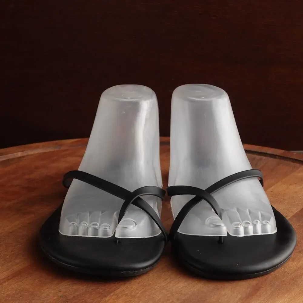 Tkees Sandals WMS SZ EU 41 US 10 BLK Riley Sable‎ Criss Cross Leather Flat Shoes